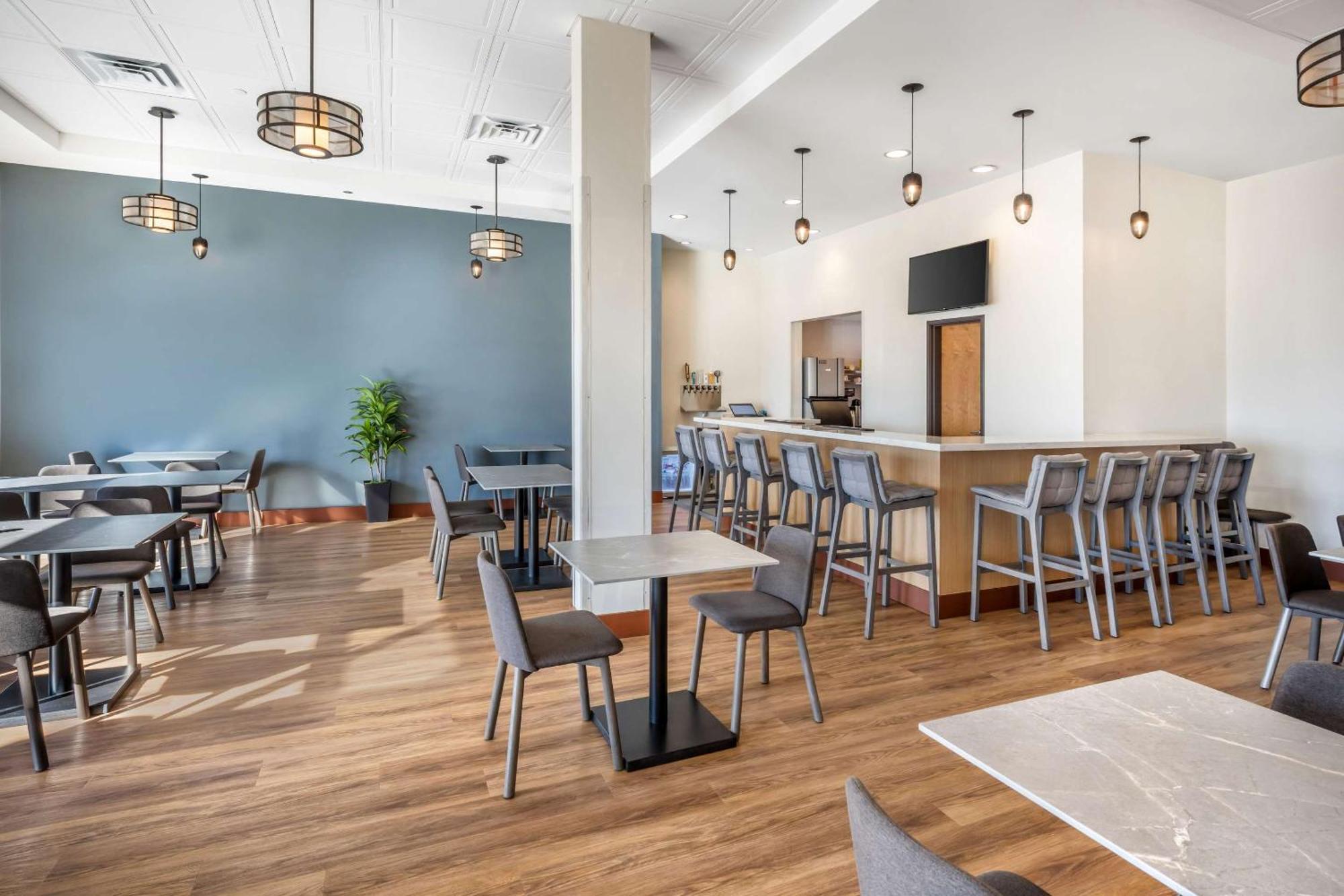 Radisson Hotel Pendleton Airport المظهر الخارجي الصورة